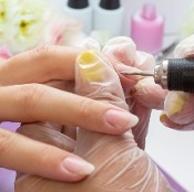 Prep for artificial nails 